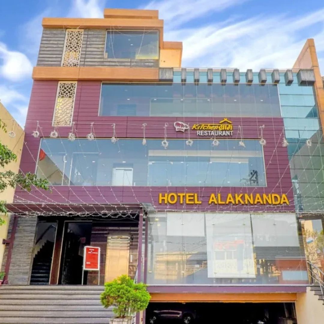 Experience Comfort and Elegance at Hotel Alaknanda in Dehradun - Dehradun